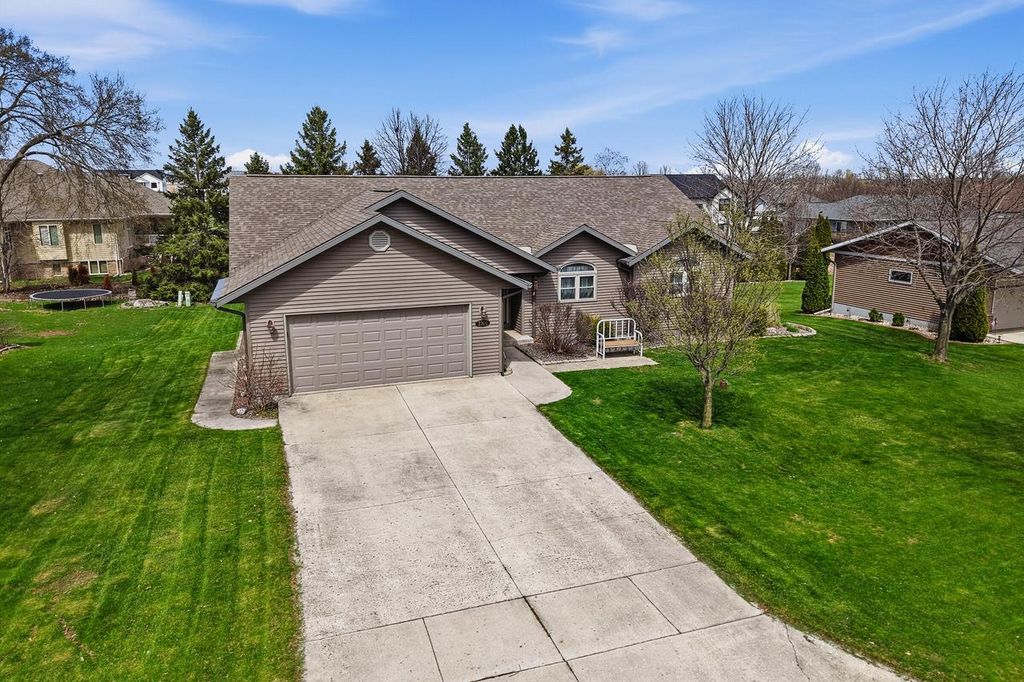 2306 Poch AVENUE, Plymouth, WI 53073