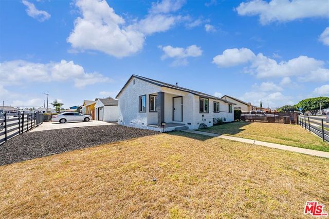 12219 S Central Avenue, Los Angeles, CA 90059