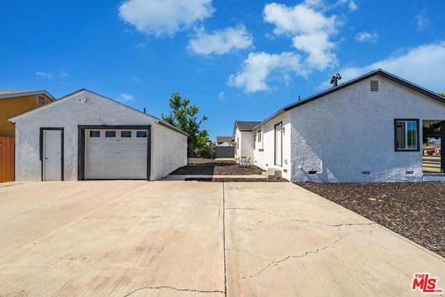 12219 S Central Avenue, Los Angeles, CA 90059