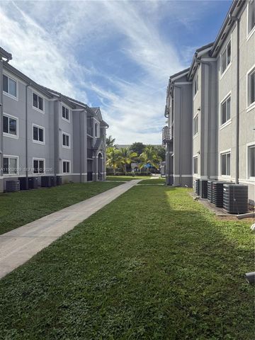 15410 SW 284th St 8104, Homestead, FL 33033