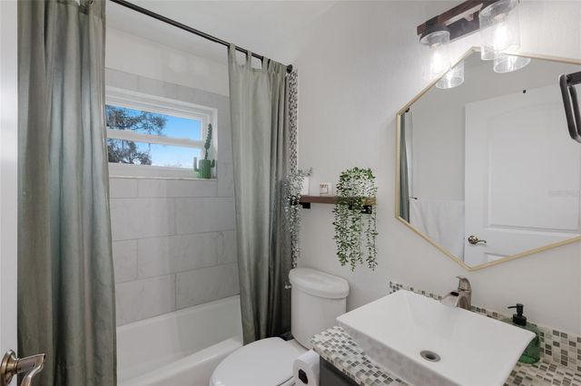 2731 LOGUE ROAD, Myakka City, FL 34251