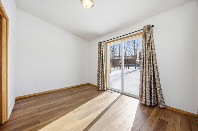 1327 32nd Street Circle S, Moorhead, MN 56560