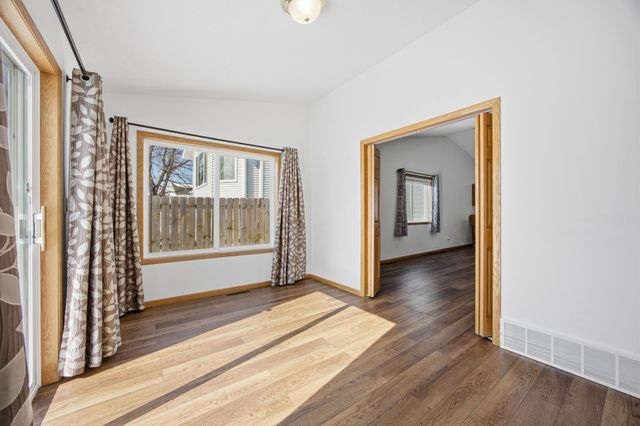 1327 32nd Street Circle S, Moorhead, MN 56560