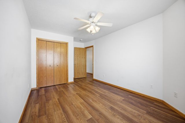 1327 32nd Street Circle S, Moorhead, MN 56560