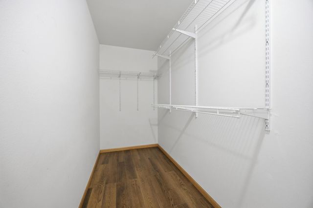 1327 32nd Street Circle S, Moorhead, MN 56560