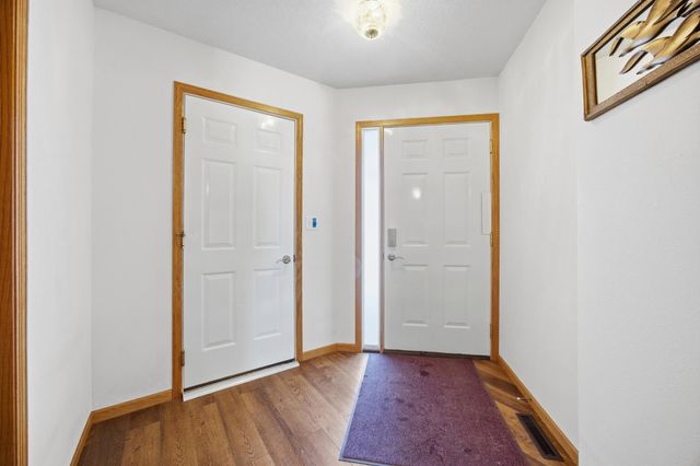 1327 32nd Street Circle S, Moorhead, MN 56560