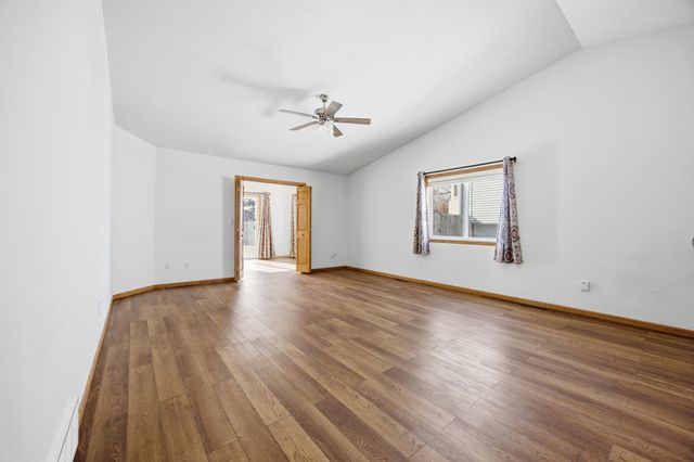 1327 32nd Street Circle S, Moorhead, MN 56560