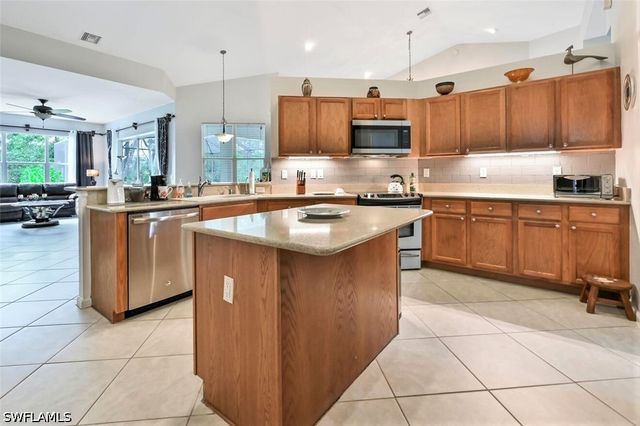 6545 Chestnut CIR, Naples, FL 34109