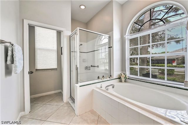 6545 Chestnut CIR, Naples, FL 34109