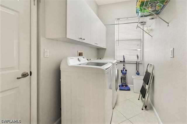 6545 Chestnut CIR, Naples, FL 34109