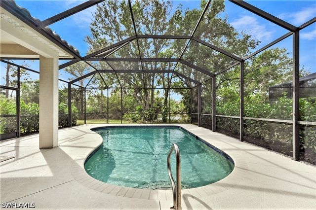 6545 Chestnut CIR, Naples, FL 34109