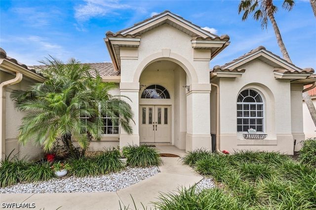 6545 Chestnut CIR, Naples, FL 34109