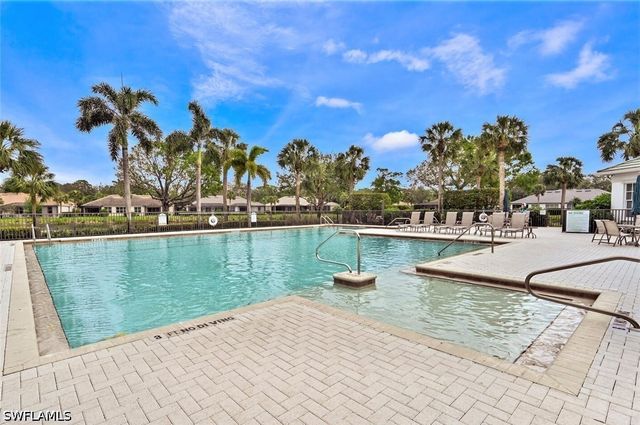 6545 Chestnut CIR, Naples, FL 34109