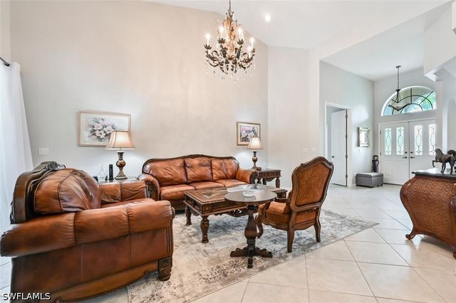 6545 Chestnut CIR, Naples, FL 34109