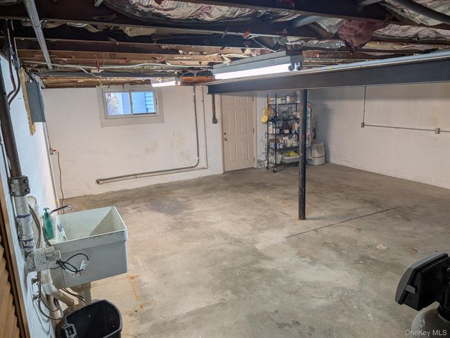 4 Irene Court, Fishkill, NY 12524