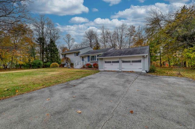 4 Irene Court, Fishkill, NY 12524