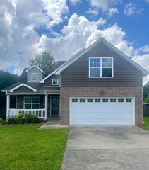 1124 Ishee Dr, Clarksville, TN 37042