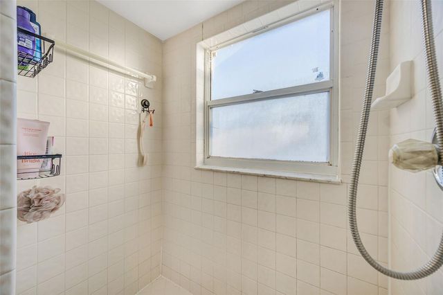 2558 BRIMHOLLOW DRIVE, Valrico, FL 33596