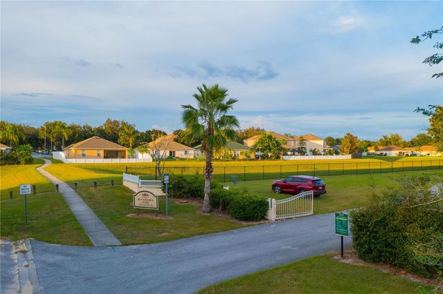 2558 BRIMHOLLOW DRIVE, Valrico, FL 33596