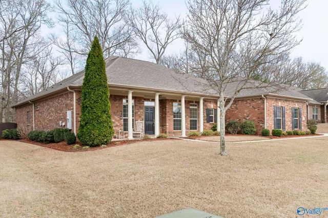 4735 Autumn Dusk Drive SE, Owens Cross Roads, AL 35763