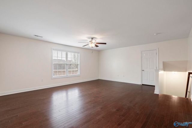 4735 Autumn Dusk Drive SE, Owens Cross Roads, AL 35763