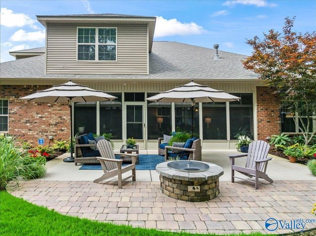 4735 Autumn Dusk Drive SE, Owens Cross Roads, AL 35763