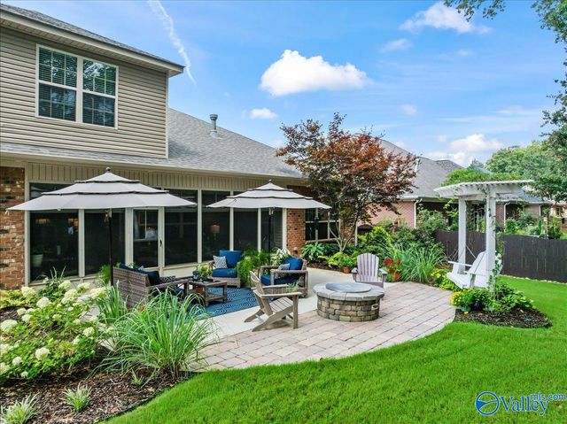 4735 Autumn Dusk Drive SE, Owens Cross Roads, AL 35763