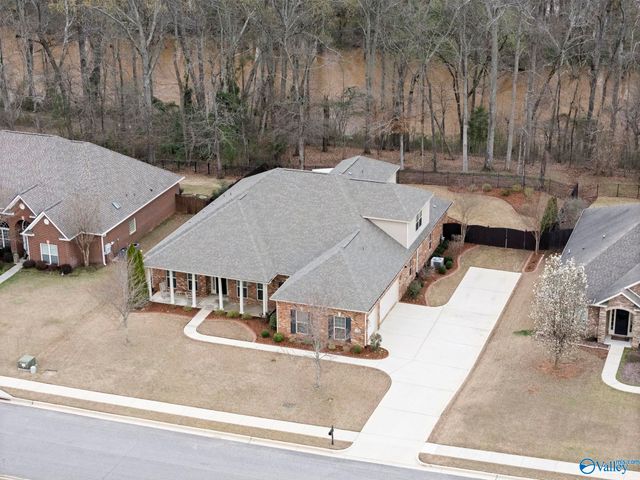 4735 Autumn Dusk Drive SE, Owens Cross Roads, AL 35763