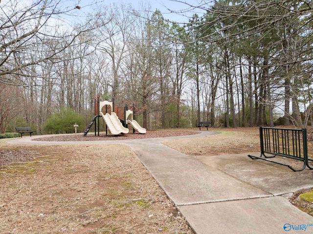 4735 Autumn Dusk Drive SE, Owens Cross Roads, AL 35763