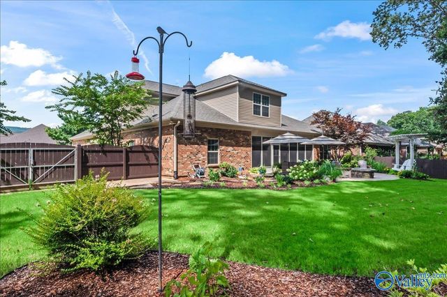 4735 Autumn Dusk Drive SE, Owens Cross Roads, AL 35763