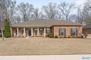4735 Autumn Dusk Drive SE, Owens Cross Roads, AL 35763