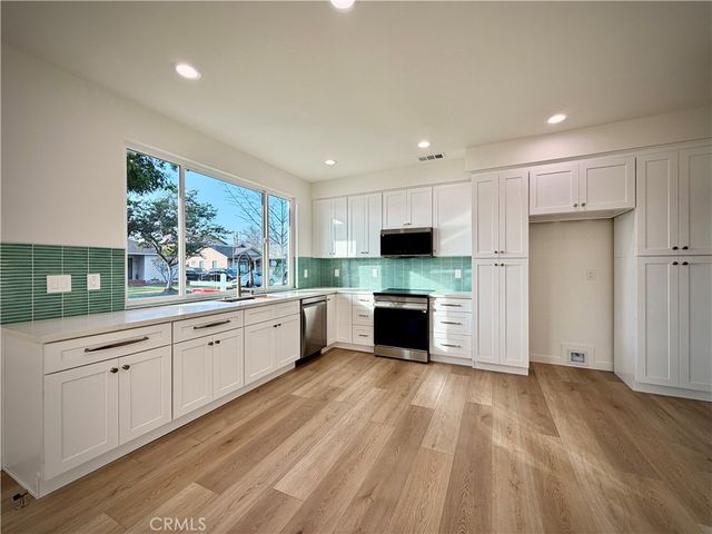 6118 Amos Avenue, Lakewood, CA 90712
