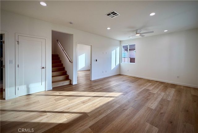 6118 Amos Avenue, Lakewood, CA 90712