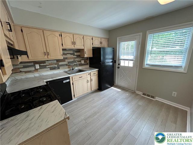 226 Vista Drive, Easton, PA 18042