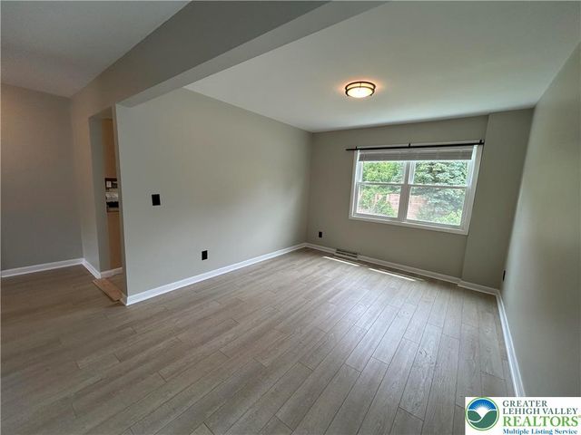 226 Vista Drive, Easton, PA 18042
