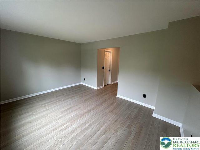 226 Vista Drive, Easton, PA 18042