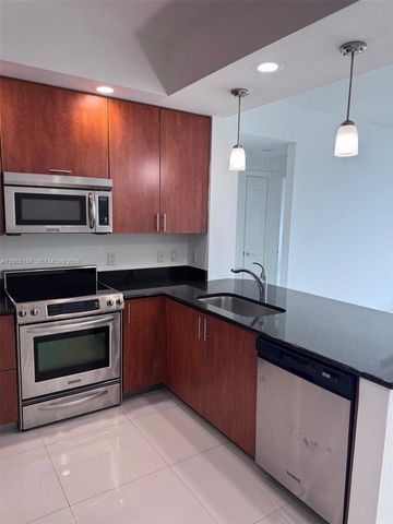 315 NE 3rd Avenue 1905, Fort Lauderdale, FL 33301