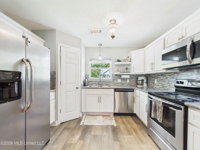 1704 S 1st Street, Ocean Springs, MS 39564