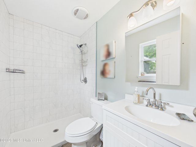1704 S 1st Street, Ocean Springs, MS 39564