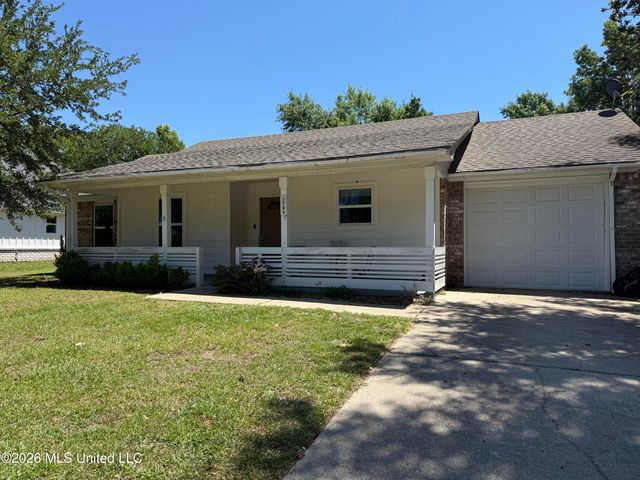 1704 S 1st Street, Ocean Springs, MS 39564