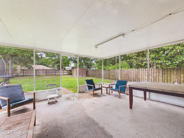 1704 S 1st Street, Ocean Springs, MS 39564