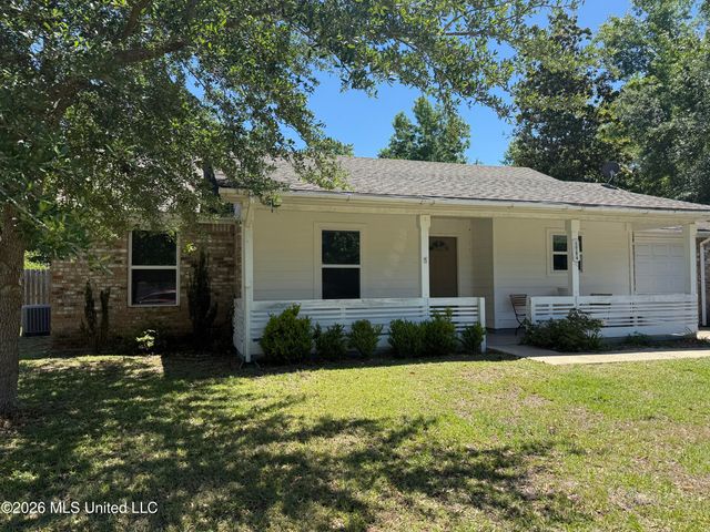 1704 S 1st Street, Ocean Springs, MS 39564