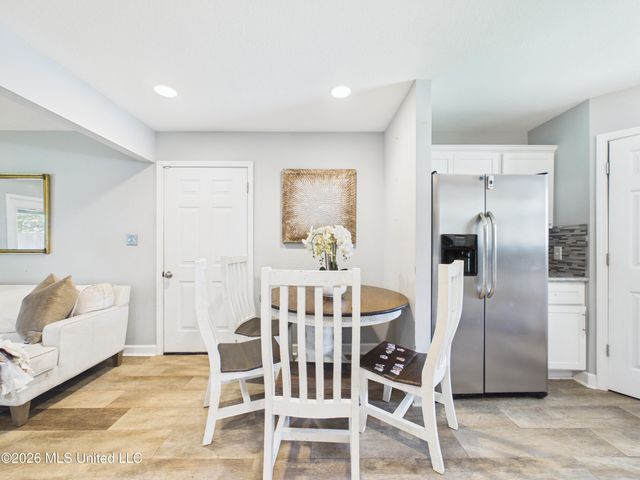 1704 S 1st Street, Ocean Springs, MS 39564