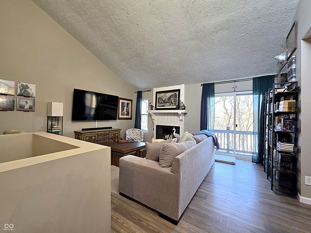 148 Sugarwood Lane, Avon, IN 46123