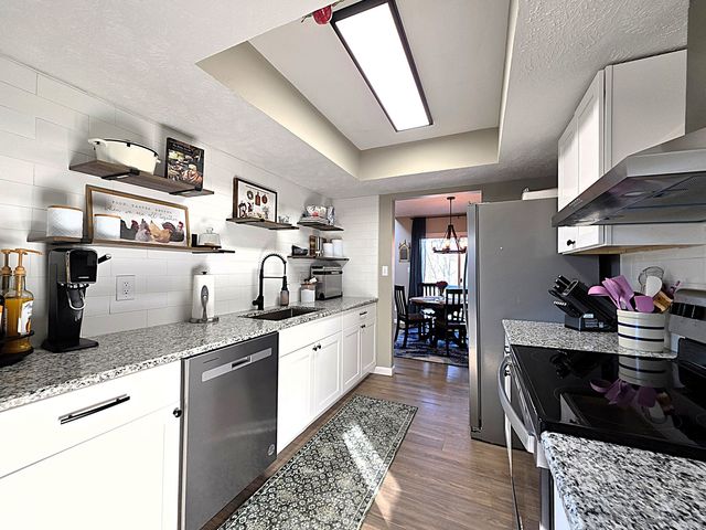 148 Sugarwood Lane, Avon, IN 46123