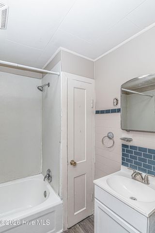 909 E 4th Street, Goldsboro, NC 27534