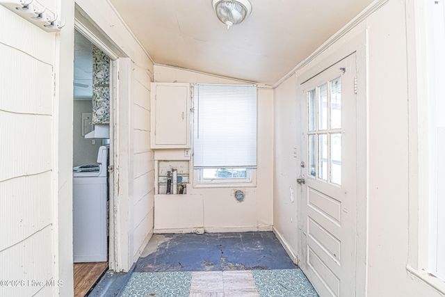 909 E 4th Street, Goldsboro, NC 27534