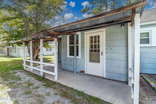 909 E 4th Street, Goldsboro, NC 27534