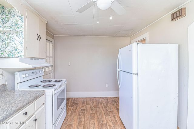 909 E 4th Street, Goldsboro, NC 27534
