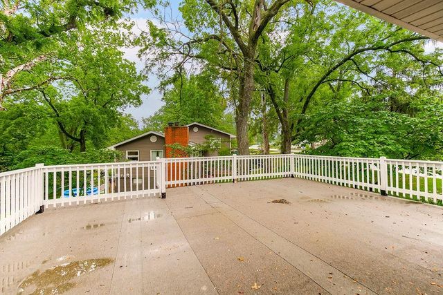 6807 N Walnut Street, Kansas City, MO 64118